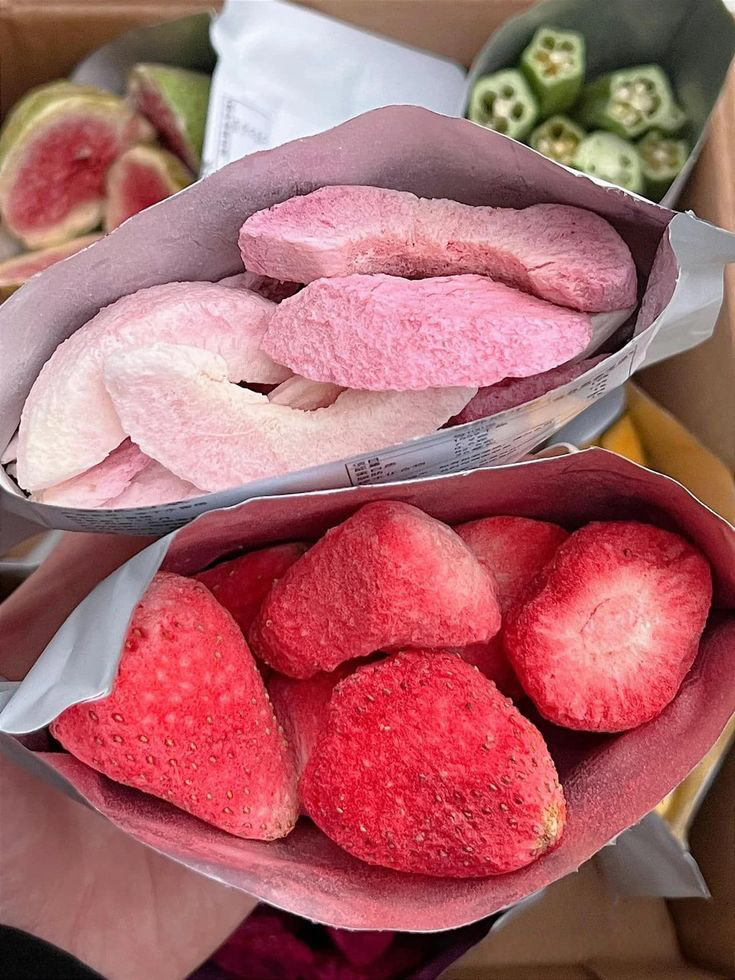 Heat-Dried and Freeze-Dried Fruits 5 Essential Differences You Should Know-Iranian Freeze-Dried Fruit Supplier - Mehrvan Fruits - Ali FarahBakhsh